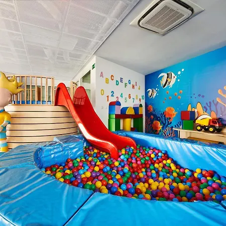 Апартаменты Vacationclub - Seaside 410